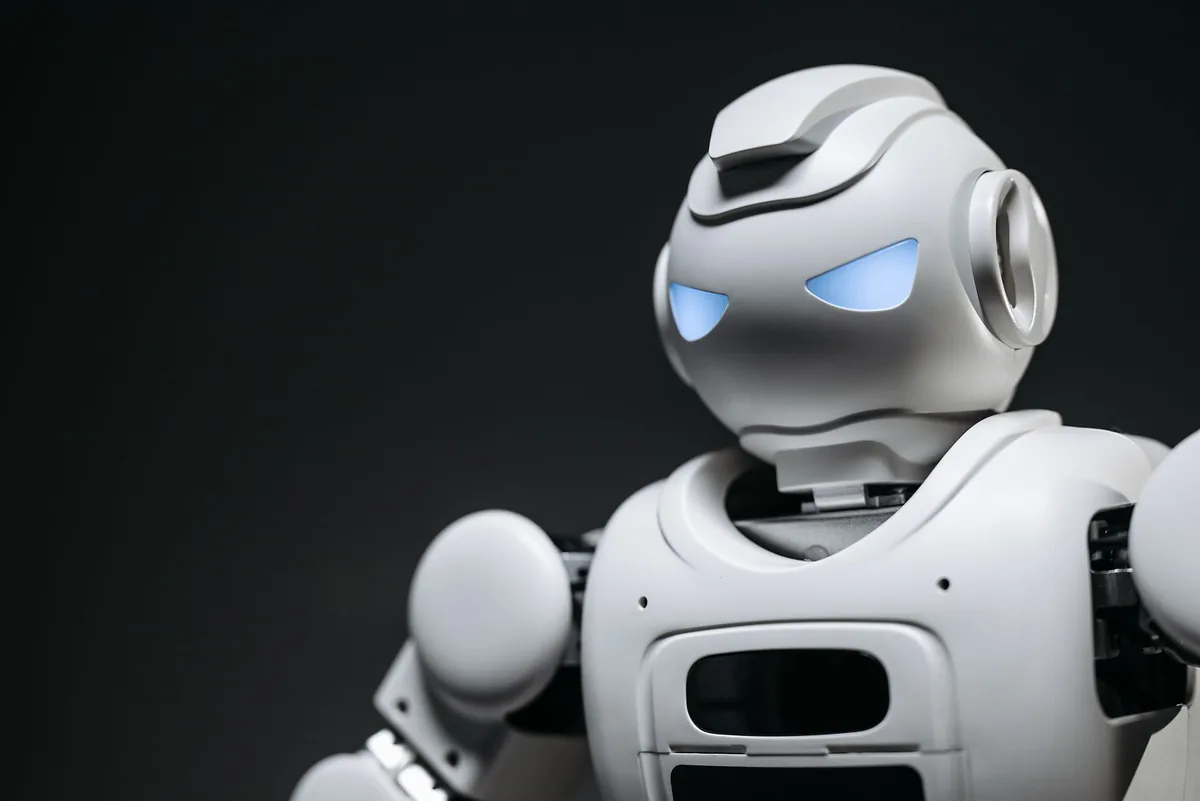 Robotická sekačka bez drátů Mammotion 2026: srovnění s konkurencí