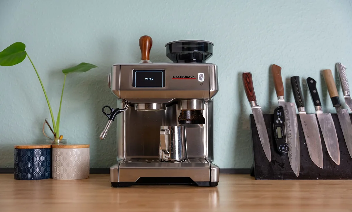 Beste Kaffeemaschine mit Mahlwerk unter 200 € 2026