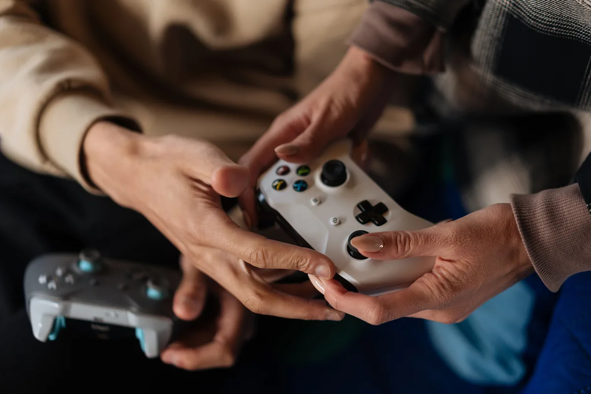 Mejores teclados mecánicos gaming silenciosos 2026