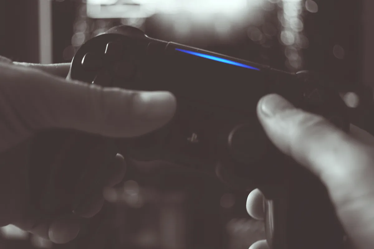 Teclados gaming silenciosos: guía honesta para elegir en 2026