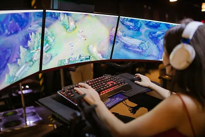 Écran PC gaming 27 pouces 144 Hz : le comparatif 2026 pour choisir