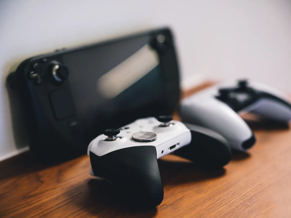 Meilleurs écrans 27 pouces 144 Hz 2026 : lequel choisir ?