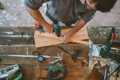 Guia Essencial de Ferramentas e Materiais de Bricolage 2026